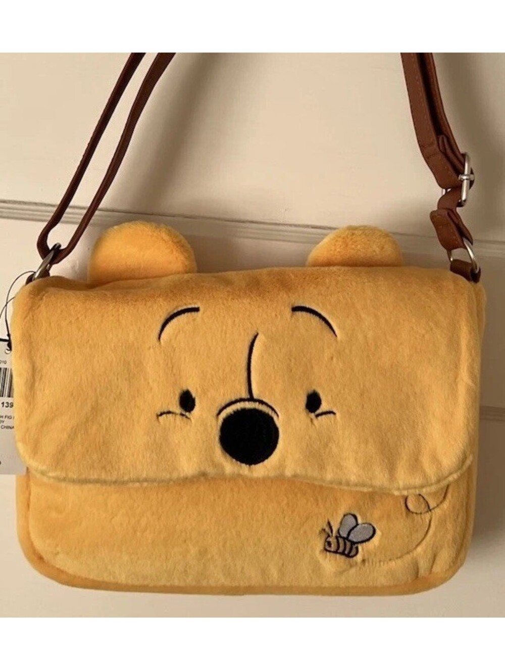 Disney Bioworld Winnie the Pooh Plush Crossbody Bag New